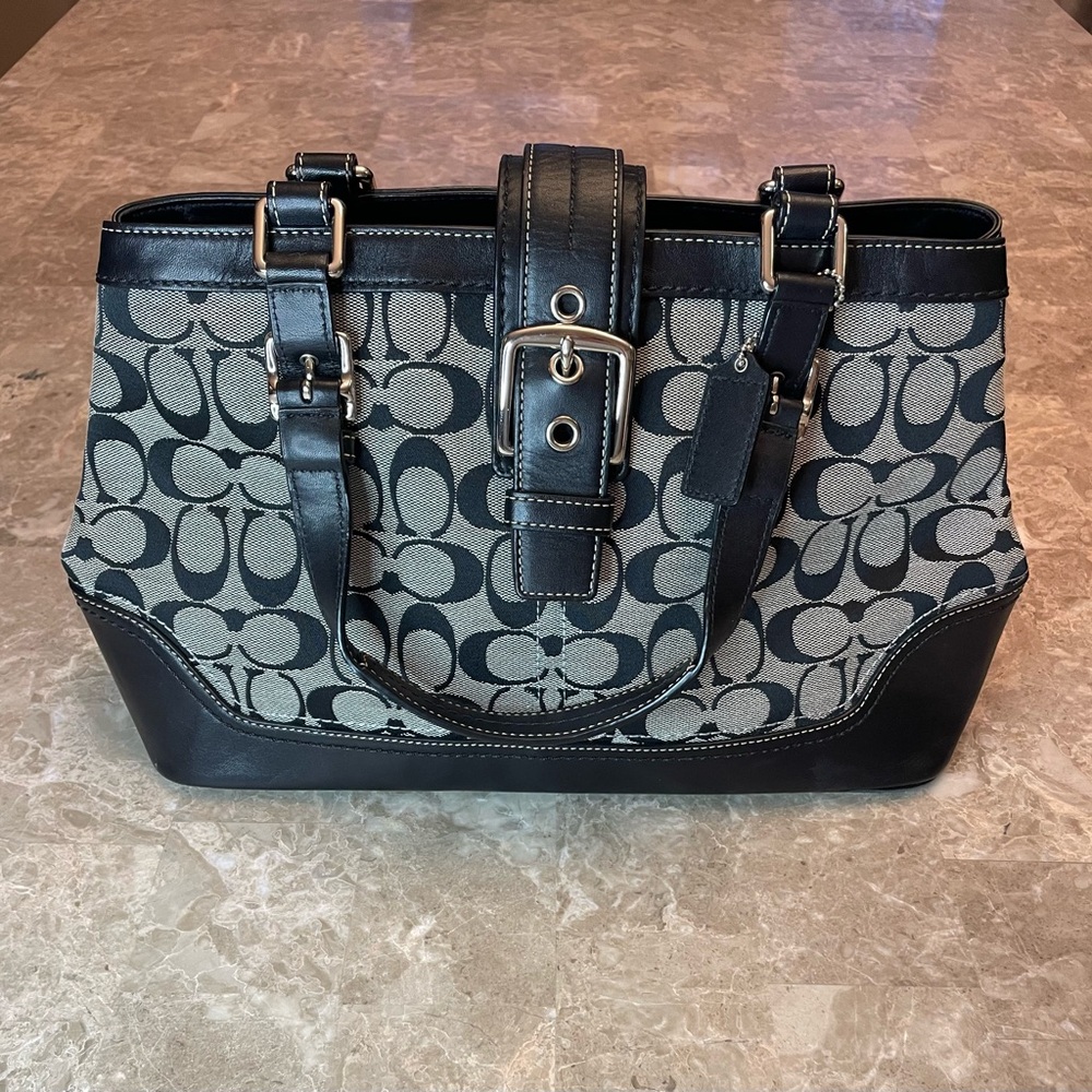 Vintage Coach Hampton Signature Canvas Black and Gray Shoulder Bag